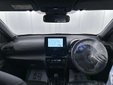 落ち着いたカラーの内装で、ゆったりと運転したい方に。