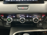 Wエアコン付きです!運転席・助手席それぞれ快適な車内でお過ごしいただけます。寒い時期には嬉しいシートヒーター付きです!