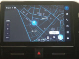ディスプレイオーディオ(コネクティッドナビ対応)PLUS搭載。T-Connectご契約で2027年2月まで無償で利用できるナビ(期限到来後は有償)と、解約後も利用できる車載ナビが搭載されています。