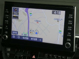【9インチ純正ナビ】純正ナビを装備。タッチパネル式で使いやすく、詳細地図により目的地をピンポイントで設定できます。初めての道でも迷いにくく、ロングドライブも快適ですよ♪