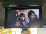 【フリップダウンモニター】付き☆後部座席に座りながら大画面でTVやDVDをお楽しみいただけます♪