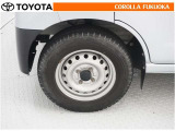 お客様のカーライフをサポート!安心、安全をモットーに、このお車の納車時にはタイヤを4本新品交換いたします。
