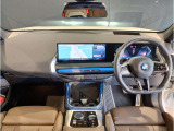 ☆センターパネルを運転席側に僅かに傾けたBMW独特のインパネ☆【駆け抜ける歓び】はここからもスタートしております☆