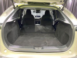 積み下ろしのしやすいデッキにはたっぷりと荷物を積み込んでいただけます。遊びから仕事まで、様々なシーンで頼れます♪