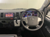 インパネはシンプルなデザイン。運転もしやすそう♪