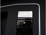 ★エレクトロニックパーキングスイッチが装備されております。