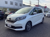 大人気FREEDハイブリッド入庫しました。前オーナー様に大切に扱われてきた綺麗な車両です。