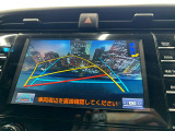 【バックカメラ】運転席から画面上で安全確認ができます。駐車が苦手な方にもオススメな便利機能です。