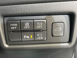 【パワーバックドア】スマートキーや運転席のボタンを押すだけでリアゲートが自動で開閉します!荷物を持っている時や、高い位置にあるバックドアを閉める際に便利な機能です♪