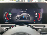 見やすいメーターまわりがドライブをサポート致します。