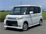 車両の品質管理は室内展示場を完備しておりますので、品質を保った状態の車両をご覧いただけます。