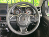 【純正革巻きステアリング】上質な革を使用することで、手にしっかり馴染みとても運転しやすいハンドルです♪