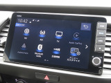 ホンダ純正コネクトナビ搭載車両♪ナビはルート案内はもちろん、Bluetooth接続にも対応していますので、スマホの中の音楽を手軽に楽しむこともできます♪Carplayもご利用可能です♪