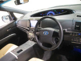 運転席から見たインパネ周りです。シートからはメーターはもちろん、広く周りを見渡せるフロントウィンド&インパネはリラックスして運転に集中することが出来ます!