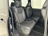 運転席や助手席だけでなく、カーテンエアバッグも装備しています。側方からの衝撃からもしっかりお客様を守ってくれます。