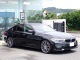 BMW在庫保有台数常時100台以上!ご来店の際はBMW本店(厚木市下荻野140-1)にご来店ください!弊社自慢の全天候型ショールーム!BMW在庫保有台数常時100台以上ございます!