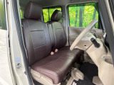 運転席シート廻りは使用感も少なく、良好な状態となっています。丁寧に使われていたことがよくわかりますね。