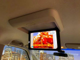 【フリップダウンモニター】付き☆後部座席に座りながら大画面でTVやDVDをお楽しみいただけます♪