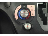 お好きな温度に設定すれば自動的に温度を調節、車内を快適空間に仕上げてくれます。