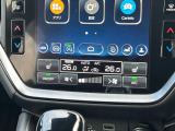 運転席、助手席にはシートヒーター機能を装備!電熱線を使用した暖房ですので、寒い季節や雨などで急に体が冷えてしまったとき等に便利で快適な機能です!