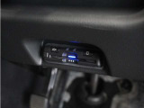 ◆運転席・助手席◆室内は、シートクリーニングや各部の徹底した清掃を実施し、消臭・除菌処理を行っています。しかも、全ての差上で天然成分の薬剤にこだわり安心・安全へも配慮しています。