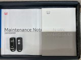 スマートキーは鍵をバッグに入れたままでもドアロックの開閉やエンジンのON・OFFができます。夜間や雨の日も鍵を探さなくて良いので便利です。