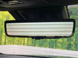 【デジタルインナーミラー】後席の大きな荷物や同乗者で後方が確認しづらい時でも安心!カメラが撮影した車両後方の映像をルームミラー内に表示。クリアな視界で状況の確認が可能です!