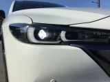 LEDヘッドランプ装備・消費電力が少なく明るいので夜間走行も安心して運転出来ます。