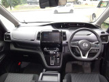 セレナ 2.0 ハイウェイスターV 4WD 