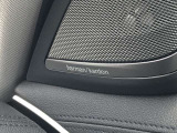ハーマンカードンのカースピーカーは良質な音を届けると同時に、その先にある車内空間における上質な&ldquo;音楽体験&rdquo;も提供している。