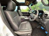 運転席シート廻りは使用感も少なく、良好な状態となっています。丁寧に使われていたことがよくわかりますね。