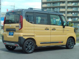 プライバシーを保護してくれるリヤスモークガラスです☆