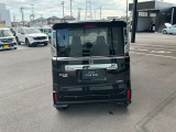 バックモニター搭載で車庫入れも楽々♪