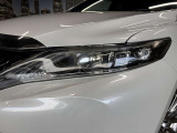 【LEDヘッドランプ】ハロゲンヘッドランプの約2倍の光量でより明るく遠くを照らし、夜間走行時の視認性を高める。さらに長寿命や、省電力も魅力。