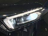 ●LEDヘッドライト:夜間走行時も良好な視界を確保し安心して運転できる高輝度LEDヘッドライトを装備!点灯速度が早く、消費電力も抑えられています。