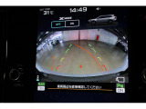 バックカメラ装備。後方の安全確認はおまかせ!!これで苦手な車庫入れも安心です♪小さなお子様のいるご家庭では重要です。