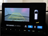 バックカメラ搭載です!車庫入れが苦手な人はもちろん、車両感覚に自信がある人にもお勧めです!見えない箇所が見えるようになるので、低い障害物や隠れてしまっている子供の存在等にも気付く事が出来ます。