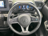 【純正革巻きステアリング】上質な革を使用することで、手にしっかり馴染みとても運転しやすいハンドルです♪
