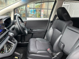 ゆったりとした運転席です★