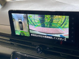 【アラウンドビューモニター】専用のカメラにより、上から見下ろしたような視点で360度クルマの周囲を確認することができます☆死角部分も確認しやすく、狭い場所での切り返しや駐車もスムーズに行えます。