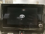 【純正ナビ】FM&AMを聴くことは勿論のこと!!CD&DVD再生可能でTVの視聴も可能な多機能ナビでドライブも快適ですよ☆