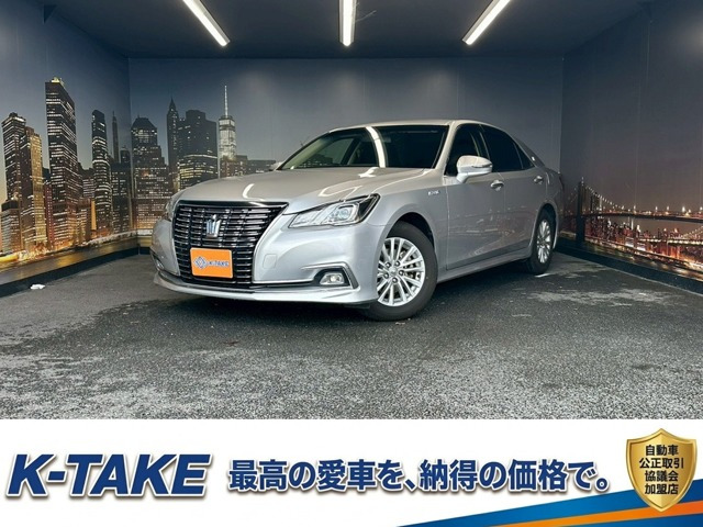 クラウン ハイブリッド 2.5 ロイヤルサルーン (禁煙車)(後期型)(メーカーナビ)(バックカ