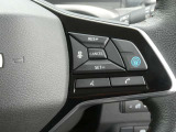 運転支援機能・プロパイロット搭載。 設定した速度で定速走行でき、先行車に自動で追従走行も可能です。さらにハンドル支援機能もあり、車線の中央を走るように制御してくれます。