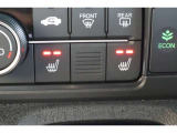シートヒーター装備付き車!!座席に埋め込まれた電熱線によりシートを暖めることが出来る装備で、温められたシートは、寒い冬には最適です!!