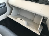 大型のグローブボックスです!