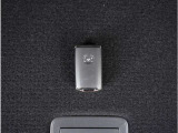 【スマートキー】鍵を持っているボタンを押すだけでエンジン始動。ドアの施錠もボタンを押すだけ。鍵は無くさない様にポケットに入れたまま。