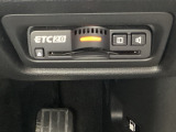 ハンドルの右下にETC2.0がついています。高速道路の料金所の通過も楽々です!。 カードの取り出しもしやすい場所についています。
