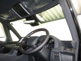 見通しのよいすっきりとした視界で、誰でも運転しやすいです。運転のしやすさは疲れにくさにも繋がりますよ♪