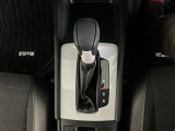 オートマチックシフトレバーは、手になじみ操作しやすい形状で安全運転にもつながります♪