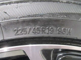 225/45R19    車両装着タイヤサイズです。 タイヤのご相談もトヨタモビリティ石川にお任せください